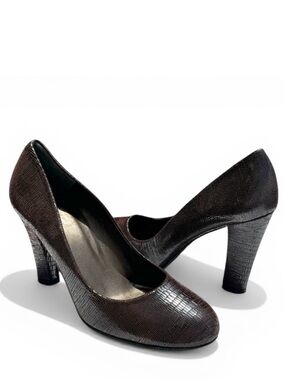 Stuart Weitzman Brown Lizard Print Patent Leather Round Toe Pumps Heels Women’s
